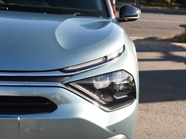 Ｅ－Ｃ４ シャイン　シャイン　ＡＣＣ　　ＨＵＤ　パワーシート　コーナーセンサー　シートヒーター　禁煙車　スマートキー　バックモニター　パノラマサンルーフ　ワンオーナ　ＬＥＤヘッドライト　ブルーアイスランド　冬タイヤ付（10枚目）