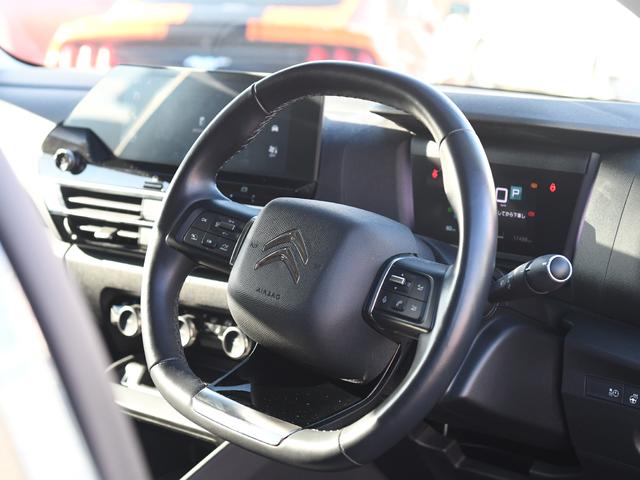 Ｅ－Ｃ４ シャイン　シャイン　ＡＣＣ　　ＨＵＤ　パワーシート　コーナーセンサー　シートヒーター　禁煙車　スマートキー　バックモニター　パノラマサンルーフ　ワンオーナ　ＬＥＤヘッドライト　ブルーアイスランド　冬タイヤ付（17枚目）