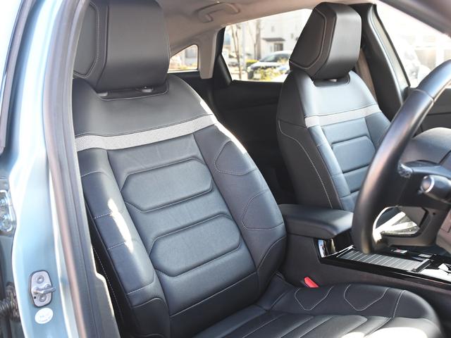 Ｅ－Ｃ４ シャイン　シャイン　ＡＣＣ　　ＨＵＤ　パワーシート　コーナーセンサー　シートヒーター　禁煙車　スマートキー　バックモニター　パノラマサンルーフ　ワンオーナ　ＬＥＤヘッドライト　ブルーアイスランド　冬タイヤ付（18枚目）