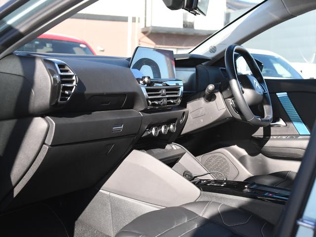 Ｅ－Ｃ４ シャイン　シャイン　ＡＣＣ　　ＨＵＤ　パワーシート　コーナーセンサー　シートヒーター　禁煙車　スマートキー　バックモニター　パノラマサンルーフ　ワンオーナ　ＬＥＤヘッドライト　ブルーアイスランド　冬タイヤ付（46枚目）