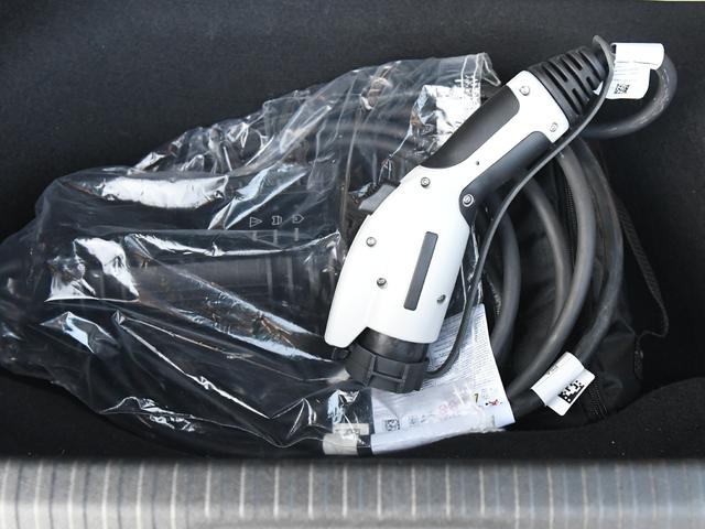 Ｅ－Ｃ４ シャイン　シャイン　ＡＣＣ　　ＨＵＤ　パワーシート　コーナーセンサー　シートヒーター　禁煙車　スマートキー　バックモニター　パノラマサンルーフ　ワンオーナ　ＬＥＤヘッドライト　ブルーアイスランド　冬タイヤ付（59枚目）