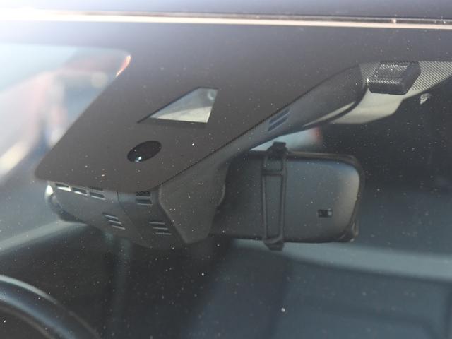 Ｅ－Ｃ４ シャイン　シャイン　ＡＣＣ　　ＨＵＤ　パワーシート　コーナーセンサー　シートヒーター　禁煙車　スマートキー　バックモニター　パノラマサンルーフ　ワンオーナ　ＬＥＤヘッドライト　ブルーアイスランド　冬タイヤ付（68枚目）