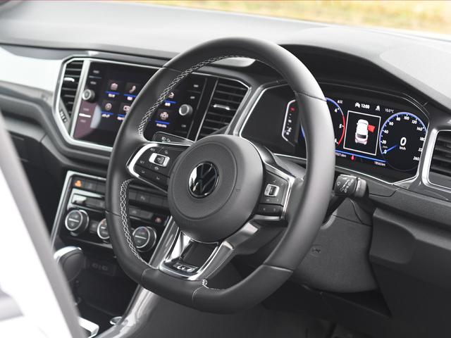 Ｔ－ロック ＴＤＩ　Ｒライン　１オーナー　禁煙車　ディーゼルターボ　純ナビ　デジタルコックピット　ＤｉｓｃｏｖｅｒＰｒｏ　Ｂカメラ　Ａｐｐｌｅ　Ｃａｒｐｌａｙ　パワーバックドア　　ＡＣＣ　ドラレコ　障害センサー　純正１９インチＡＷ（32枚目）