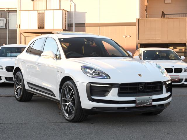 マカン マカン　４ＷＤ　サンルーフ　黒革シート　純正ナビ　全方位カメラ　シートヒーター　ＡＣＣ　ＬＫＡ（3枚目）