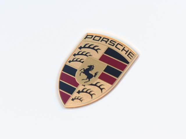 マカン マカン　４ＷＤ　サンルーフ　黒革シート　純正ナビ　全方位カメラ　シートヒーター　ＡＣＣ　ＬＫＡ（9枚目）