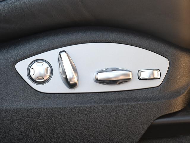 マカン マカン　４ＷＤ　サンルーフ　黒革シート　純正ナビ　全方位カメラ　シートヒーター　ＡＣＣ　ＬＫＡ（24枚目）