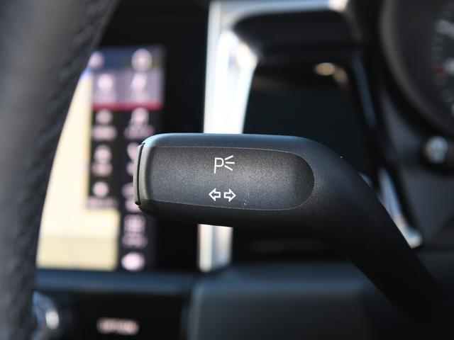 マカン マカン　４ＷＤ　サンルーフ　黒革シート　純正ナビ　全方位カメラ　シートヒーター　ＡＣＣ　ＬＫＡ（32枚目）