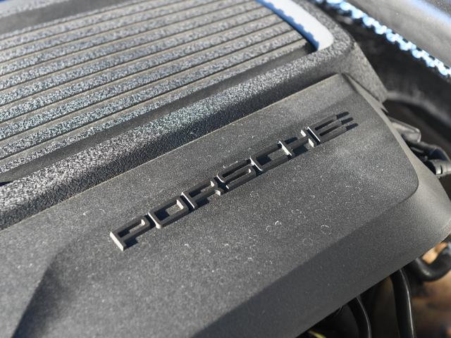 マカン マカン　４ＷＤ　サンルーフ　黒革シート　純正ナビ　全方位カメラ　シートヒーター　ＡＣＣ　ＬＫＡ（61枚目）