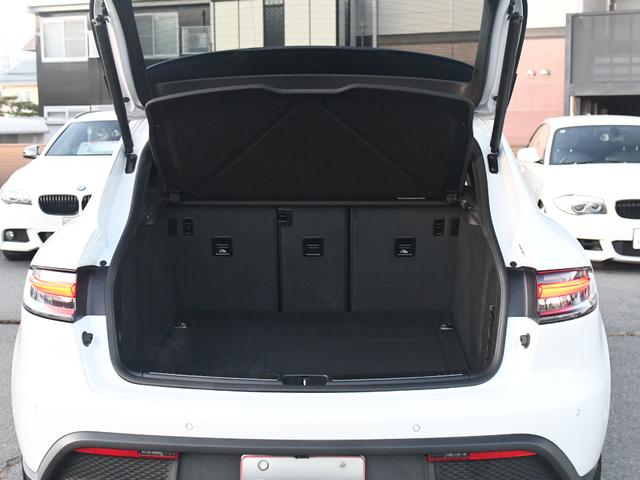 マカン マカン　４ＷＤ　サンルーフ　黒革シート　純正ナビ　全方位カメラ　シートヒーター　ＡＣＣ　ＬＫＡ（63枚目）