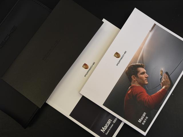 マカン マカン　４ＷＤ　サンルーフ　黒革シート　純正ナビ　全方位カメラ　シートヒーター　ＡＣＣ　ＬＫＡ（79枚目）