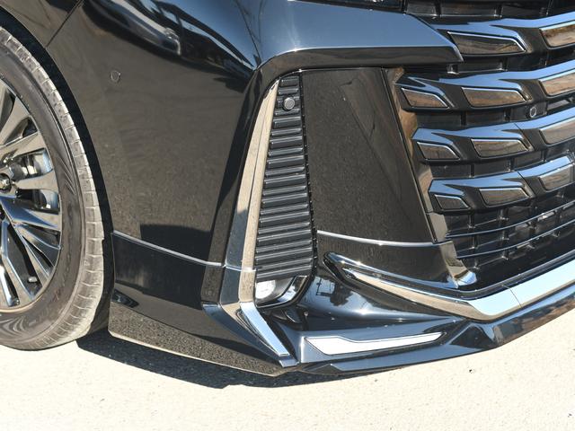 ヴェルファイアハイブリッド Z プレミア モデリスタフルエアロ 禁煙車 冬タイヤ・アルミ有 ユニバーサルステップ デジタルインナーミラー 革シート 全周囲カメラ ツインルーフ HUD 盗難防止装置 スマートキー ナビTV 両側電動スライドドア(13枚目)