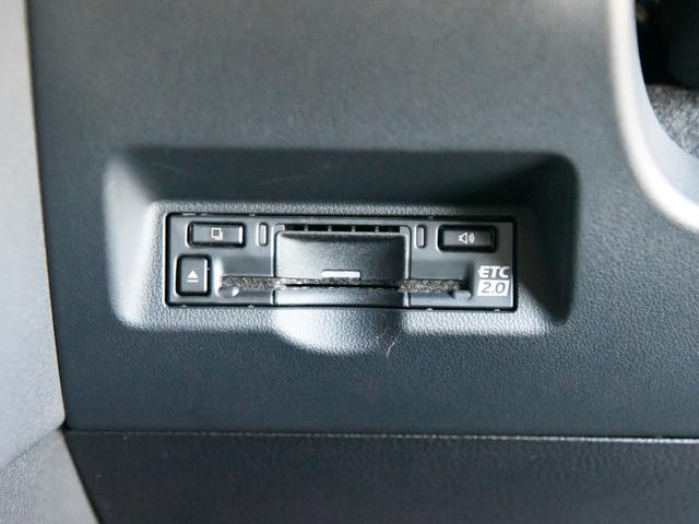 ヴェルファイアハイブリッド Z プレミア モデリスタフルエアロ 禁煙車 冬タイヤ・アルミ有 ユニバーサルステップ デジタルインナーミラー 革シート 全周囲カメラ ツインルーフ HUD 盗難防止装置 スマートキー ナビTV 両側電動スライドドア(50枚目)