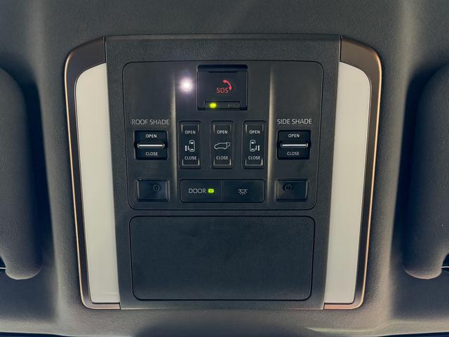 ヴェルファイアハイブリッド Z プレミア モデリスタフルエアロ 禁煙車 冬タイヤ・アルミ有 ユニバーサルステップ デジタルインナーミラー 革シート 全周囲カメラ ツインルーフ HUD 盗難防止装置 スマートキー ナビTV 両側電動スライドドア(79枚目)