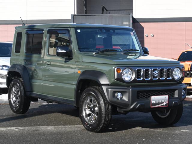 ジムニーノマド ＦＣ　登録済未使用車　パートタイム４ＷＤ　ワンオーナー　前席シートヒーター　禁煙　ＡＣＣ　盗難防止システム　ＬＥＤ　クリアランスソナー　スマートキープッシュスタート　ＥＴＣ　横滑り防止（3枚目）