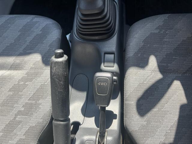 キャリイトラック FC ●パワステ●エアコン●パートタイム4WD高低二段切替式(後輪駆動ベース)●K6ADOHC(12枚目)