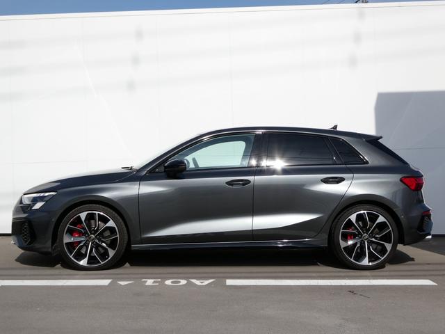 S3 スポーツバック MMIナビ パノラマサンルーフ B/Oサウンドシステム マトリクスLEDヘッドライト ブラックスタイリング OPアルミホイール フルレザーシート ワイヤレスチャージング キャリパーレッド 社外ドラレコ(3枚目)