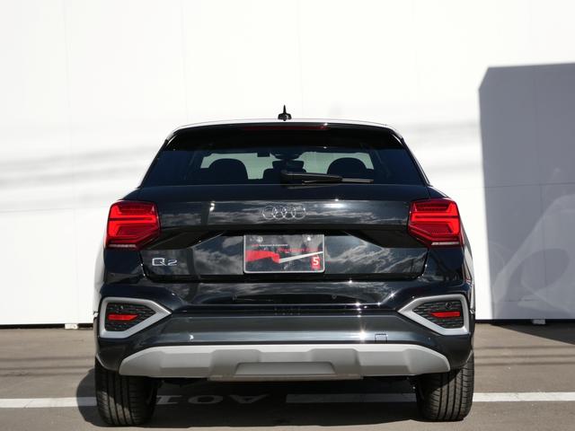 Ｑ２ ３５ＴＦＳＩアドバンスド　ＭＭＩナビゲーション　ＬＥＤヘッドライト　バーチャルコックピット　前席シートヒーター　ワイヤレスチャージング　スマートフォンインターフェース　プライバシーガラス　オートマチックテールゲート　ＡＣＣ（5枚目）