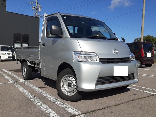 タウンエーストラック DX Xエディション 4WD 5速マニュアル車 エアコン パワステ 両席エアバッグ AMFMラジオ ライトレベライザー 車検R8年7月17日 走行25634キロ 取扱説明書(2枚目)