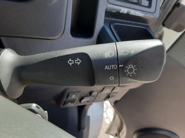 タウンエーストラック DX Xエディション 4WD 5速マニュアル車 エアコン パワステ 両席エアバッグ AMFMラジオ ライトレベライザー 車検R8年7月17日 走行25634キロ 取扱説明書(15枚目)