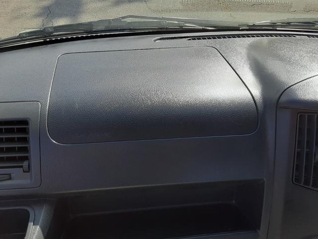 タウンエーストラック DX Xエディション 4WD 5速マニュアル車 エアコン パワステ 両席エアバッグ AMFMラジオ ライトレベライザー 車検R8年7月17日 走行25634キロ 取扱説明書(24枚目)