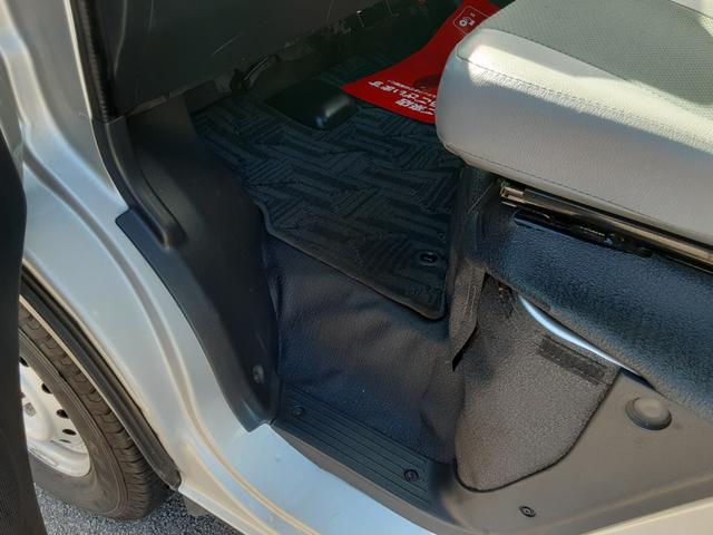 タウンエーストラック DX Xエディション 4WD 5速マニュアル車 エアコン パワステ 両席エアバッグ AMFMラジオ ライトレベライザー 車検R8年7月17日 走行25634キロ 取扱説明書(39枚目)