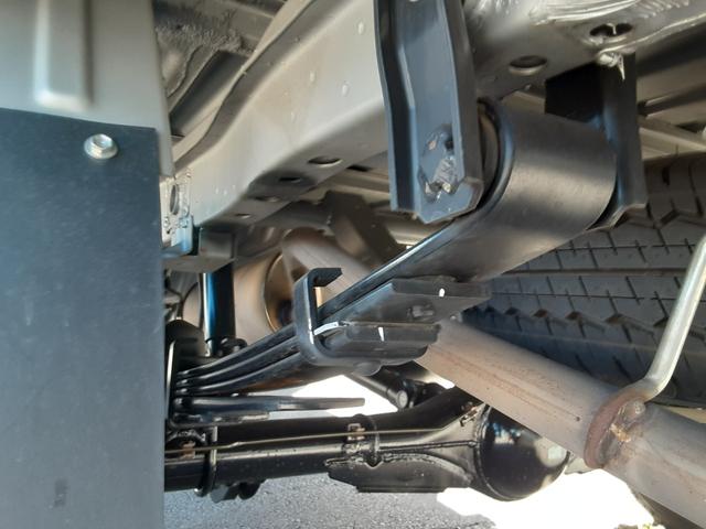 タウンエーストラック DX Xエディション 4WD 5速マニュアル車 エアコン パワステ 両席エアバッグ AMFMラジオ ライトレベライザー 車検R8年7月17日 走行25634キロ 取扱説明書(50枚目)