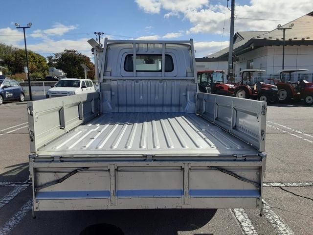 タウンエーストラック DX Xエディション 4WD 5速マニュアル車 エアコン パワステ 両席エアバッグ AMFMラジオ ライトレベライザー 車検R8年7月17日 走行25634キロ 取扱説明書(51枚目)