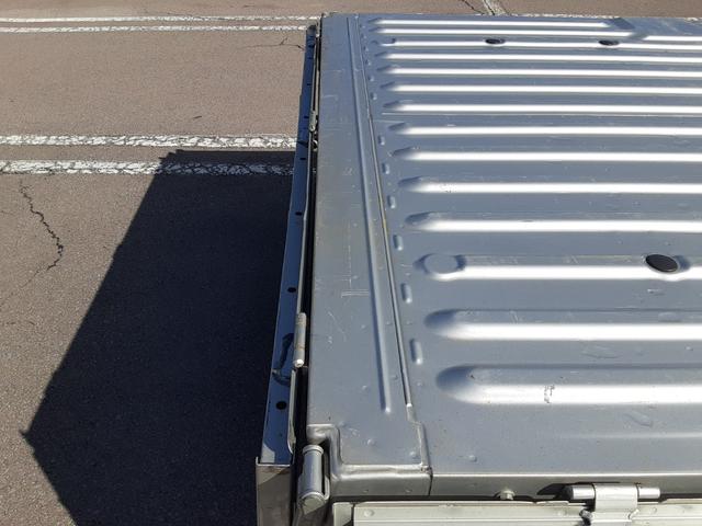 タウンエーストラック DX Xエディション 4WD 5速マニュアル車 エアコン パワステ 両席エアバッグ AMFMラジオ ライトレベライザー 車検R8年7月17日 走行25634キロ 取扱説明書(66枚目)