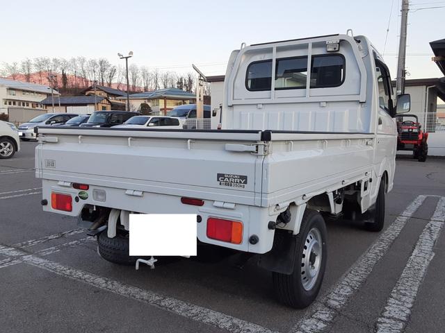 キャリイトラック ＫＣエアコン・パワステ農繁仕様　５速マニュアル車　農繁　エアコン　パワステ　４ＷＤ　デュアルカメラブレーキサポート　車線逸脱警報　デフロック　ＥＳＰ　荷台作業灯　あおりチェーン　ゲートプロテクター　車検Ｒ９年６月　走行１２０５５キロ（8枚目）