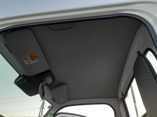 キャリイトラック ＫＣエアコン・パワステ農繁仕様　５速マニュアル車　農繁　エアコン　パワステ　４ＷＤ　デュアルカメラブレーキサポート　車線逸脱警報　デフロック　ＥＳＰ　荷台作業灯　あおりチェーン　ゲートプロテクター　車検Ｒ９年６月　走行１２０５５キロ（28枚目）