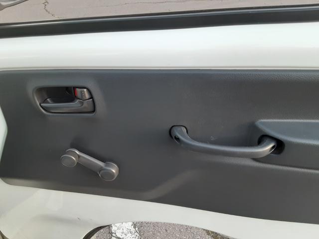 キャリイトラック ＫＣエアコン・パワステ農繁仕様　５速マニュアル車　農繁　エアコン　パワステ　４ＷＤ　デュアルカメラブレーキサポート　車線逸脱警報　デフロック　ＥＳＰ　荷台作業灯　あおりチェーン　ゲートプロテクター　車検Ｒ９年６月　走行１２０５５キロ（33枚目）