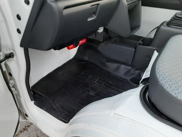 キャリイトラック ＫＣエアコン・パワステ農繁仕様　５速マニュアル車　農繁　エアコン　パワステ　４ＷＤ　デュアルカメラブレーキサポート　車線逸脱警報　デフロック　ＥＳＰ　荷台作業灯　あおりチェーン　ゲートプロテクター　車検Ｒ９年６月　走行１２０５５キロ（36枚目）