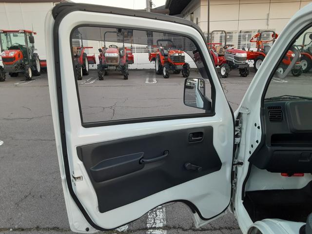 キャリイトラック ＫＣエアコン・パワステ農繁仕様　５速マニュアル車　農繁　エアコン　パワステ　４ＷＤ　デュアルカメラブレーキサポート　車線逸脱警報　デフロック　ＥＳＰ　荷台作業灯　あおりチェーン　ゲートプロテクター　車検Ｒ９年６月　走行１２０５５キロ（37枚目）