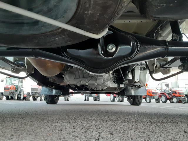 キャリイトラック ＫＣエアコン・パワステ農繁仕様　５速マニュアル車　農繁　エアコン　パワステ　４ＷＤ　デュアルカメラブレーキサポート　車線逸脱警報　デフロック　ＥＳＰ　荷台作業灯　あおりチェーン　ゲートプロテクター　車検Ｒ９年６月　走行１２０５５キロ（47枚目）