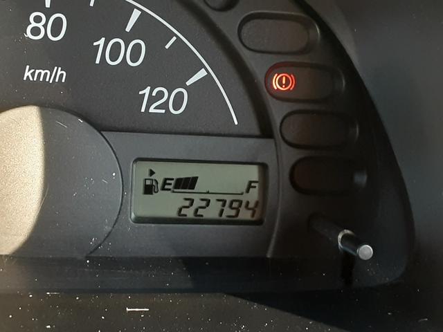 キャリイトラック FC 4WD 5速マニュアル車 エアコンなし パワステ ライトレベライザー ゲートプロテクター あおりチェーン 3方開 車検R9年4/30 走行22794キロ 整備記録簿 スタッドレスタイヤ ノーマルタイヤ(12枚目)