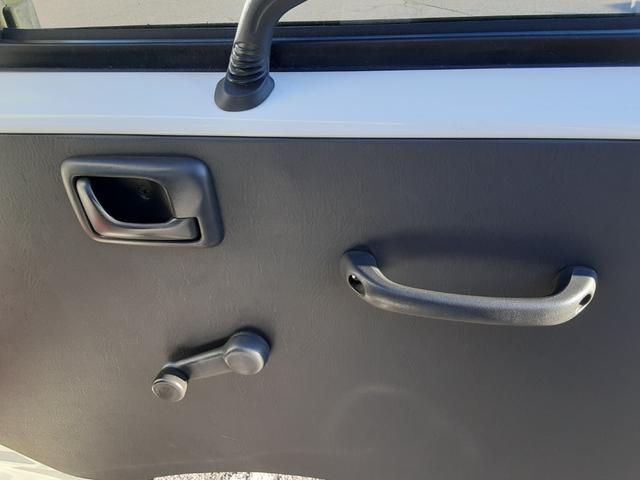 キャリイトラック FC 4WD 5速マニュアル車 エアコンなし パワステ ライトレベライザー ゲートプロテクター あおりチェーン 3方開 車検R9年4/30 走行22794キロ 整備記録簿 スタッドレスタイヤ ノーマルタイヤ(34枚目)