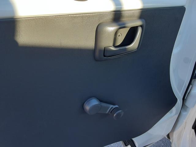 キャリイトラック FC 4WD 5速マニュアル車 エアコンなし パワステ ライトレベライザー ゲートプロテクター あおりチェーン 3方開 車検R9年4/30 走行22794キロ 整備記録簿 スタッドレスタイヤ ノーマルタイヤ(39枚目)