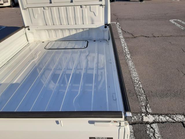 キャリイトラック FC 4WD 5速マニュアル車 エアコンなし パワステ ライトレベライザー ゲートプロテクター あおりチェーン 3方開 車検R9年4/30 走行22794キロ 整備記録簿 スタッドレスタイヤ ノーマルタイヤ(65枚目)