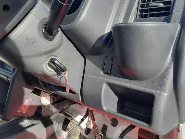 キャリイトラック ＫＸ　デュアルカメラブレーキサポート　４ＷＤ　５速マニュアル　エアコン　パワステ　車線逸脱警報　ＥＳＰ　フォグランプ　デフロック　ライトレベライザー　キーレス　車検整備付　走行２８０４９キロ　取扱説明書（17枚目）