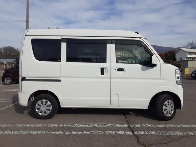 エブリイ 　４ＷＤ　４速オートマチック　エアコン　パワステ　パワーウィンドウ　デュアルカメラブレーキサポート　両席エアバッグ　キーレス　車検Ｒ８年１１月　走行２３０６７キロ　取扱説明書　メンテナンスノート（9枚目）