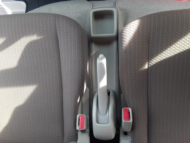 エブリイ 　４ＷＤ　４速オートマチック　エアコン　パワステ　パワーウィンドウ　デュアルカメラブレーキサポート　両席エアバッグ　キーレス　車検Ｒ８年１１月　走行２３０６７キロ　取扱説明書　メンテナンスノート（19枚目）