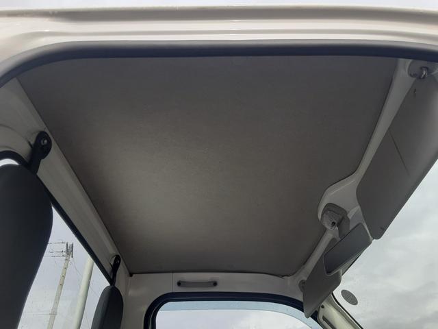 ハイゼットトラック スタンダード　４ＷＤ　４速オートマチック　エアコン　パワステ　ＡＭＦＭラジオ　運転席エアバッグ　ドアバイザー　ライトレベライザー　車検整備付　走行１２９２８ｋｍ（28枚目）