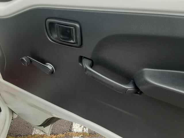 ハイゼットトラック スタンダード　４ＷＤ　４速オートマチック　エアコン　パワステ　ＡＭＦＭラジオ　運転席エアバッグ　ドアバイザー　ライトレベライザー　車検整備付　走行１２９２８ｋｍ（33枚目）