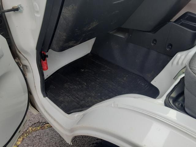 ハイゼットトラック スタンダード　４ＷＤ　４速オートマチック　エアコン　パワステ　ＡＭＦＭラジオ　運転席エアバッグ　ドアバイザー　ライトレベライザー　車検整備付　走行１２９２８ｋｍ（36枚目）