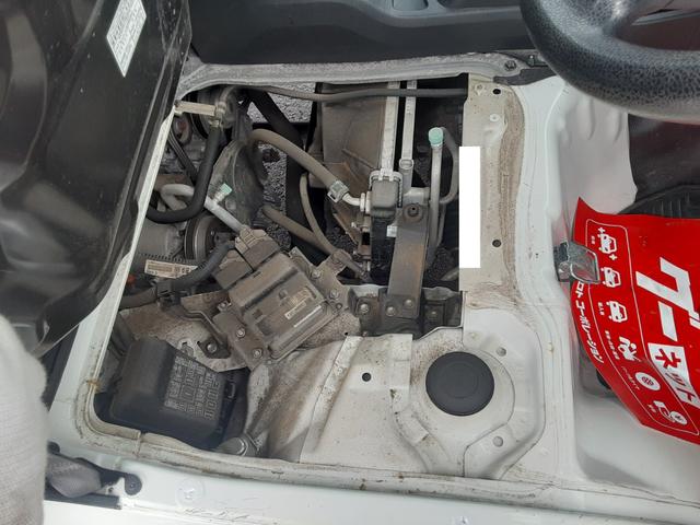 ハイゼットトラック スタンダード　４ＷＤ　４速オートマチック　エアコン　パワステ　ＡＭＦＭラジオ　運転席エアバッグ　ドアバイザー　ライトレベライザー　車検整備付　走行１２９２８ｋｍ（68枚目）