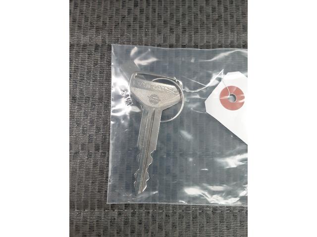 �X�y�A�L�[