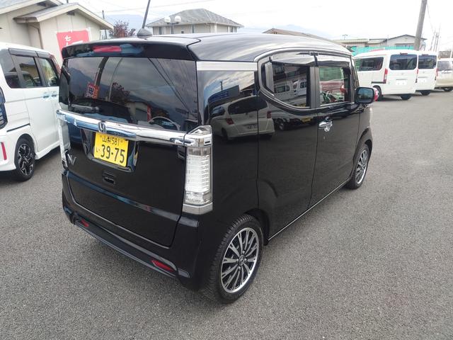 Ｎ－ＢＯＸスラッシュ Ｘ・ターボパッケージ　ターボ　ＣＶＴ　安心パッケージ　純正ナビ　シートヒーター　バックカメラ　ＶＳＡ　ＥＴＣ　ＨＩＤヘッドライト　ベンチシート　ドライブレコーダー　フルオートエアコン（8枚目）