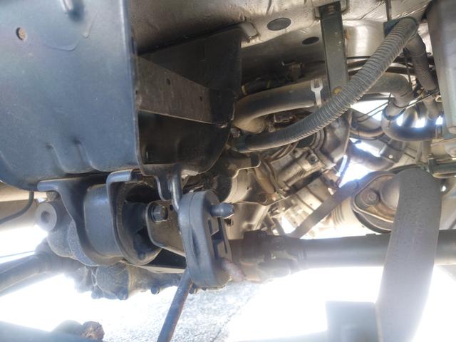 アクティトラック SDX 4WD 5速マニュアル エアコン無し ラジオチューナー パワステ ダブルエアバッグ 荷台マット ゲートプロテクター(16枚目)