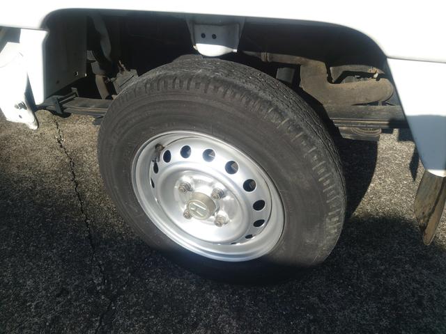 アクティトラック SDX 4WD 5速マニュアル エアコン無し ラジオチューナー パワステ ダブルエアバッグ 荷台マット ゲートプロテクター(19枚目)