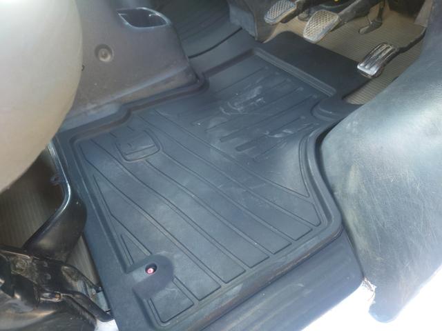 アクティトラック SDX 4WD 5速マニュアル エアコン無し ラジオチューナー パワステ ダブルエアバッグ 荷台マット ゲートプロテクター(36枚目)